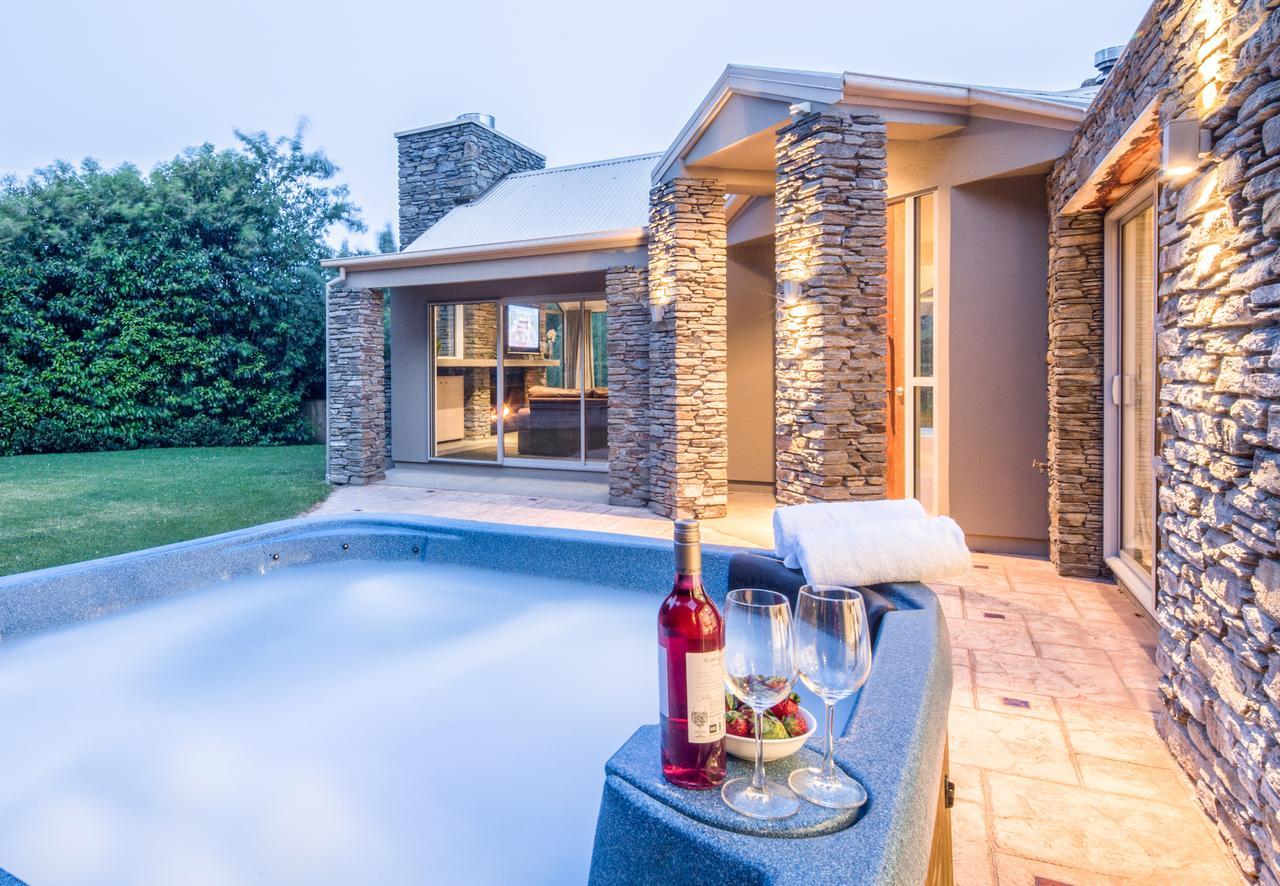 Riverview Retreat Holiday Home By Majordomo Queenstown Rum bild